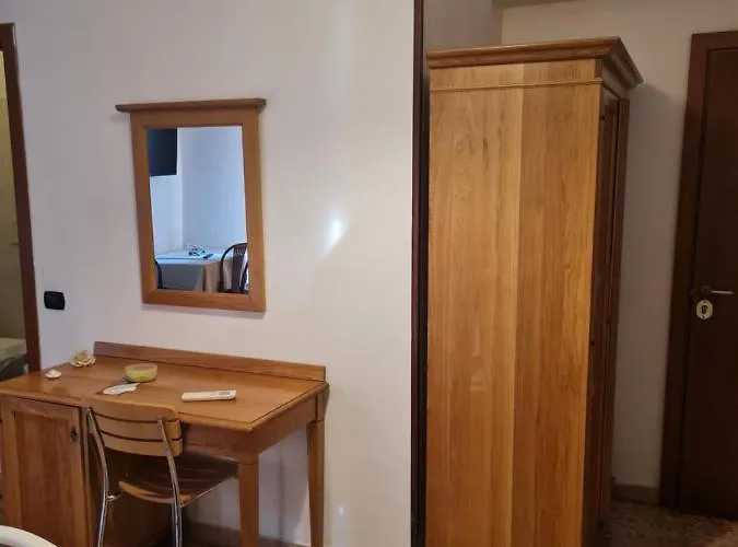 Affittacamere La Palazzina 4*